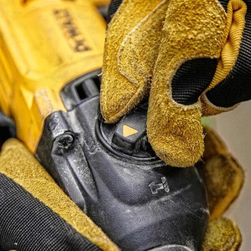 DeWalt Combi Drill black yellow D25134K-QS D25134KQS (D25134K-QS)
