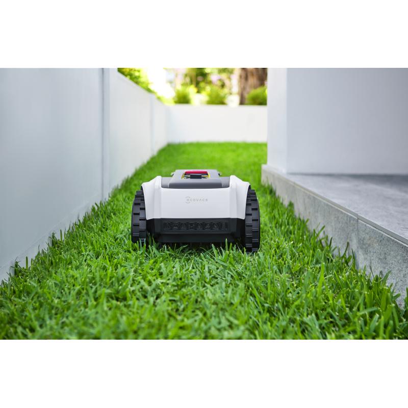 ECOVACS Robotic Lawn Mower black white GOAT 0800 RTK (GOAT O800)