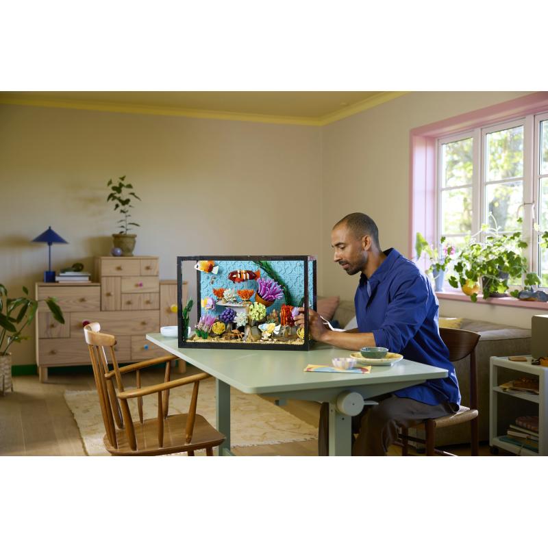 LEGO Icons Tropical Aquarium (10366)