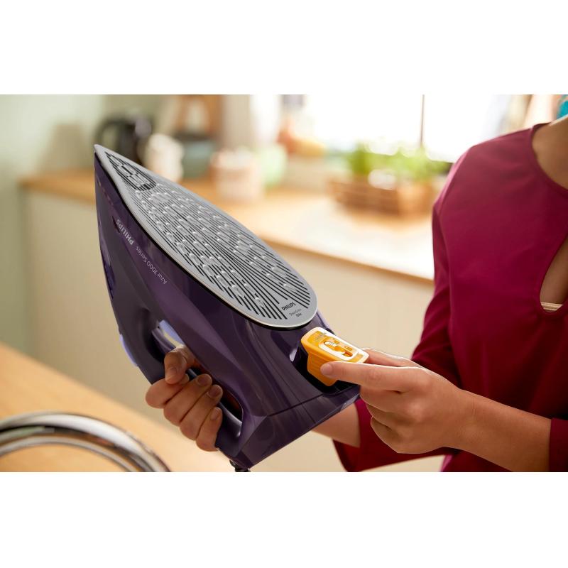 Philips Iron DST7051 30 SteamGlide purple (DST7051/30)