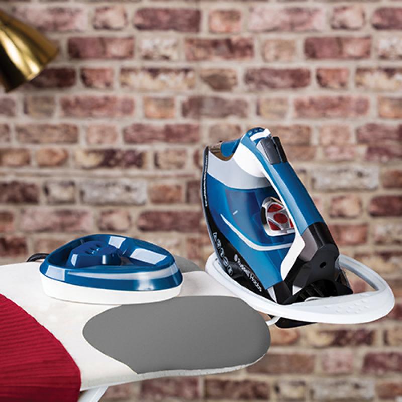 Russell Hobbs Steam Iron blue white 26020-56 2602056 (26020-56)